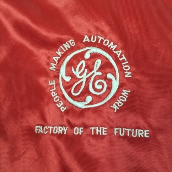Vintage USA Satin Jacket Bomber GE Factory of The Future Embroidered Snap Red L - Picture 3 of 13